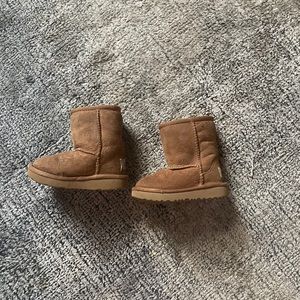 Toddler Ugg Boots size 6